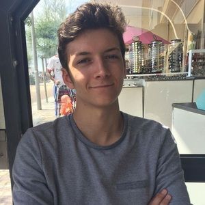 Meet your Posher, Max